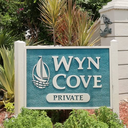 Wyn Cove Sign